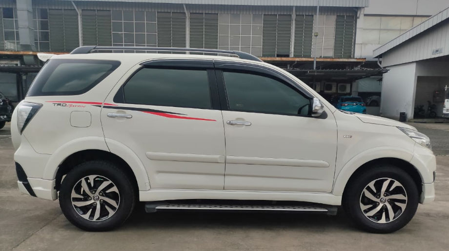 TOYOTA RUSH RUSH 1.5 S MT TRD BENSIN (NEW) MT 2016